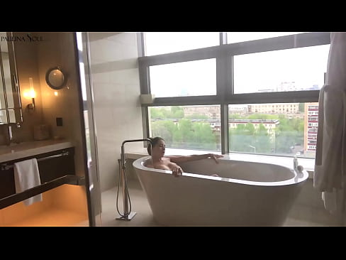 ❤️ Una nena tremenda masturbant-se apassionadament el cony al bany ❤️ Vídeo de sexe a nosaltres ca.xsexshop.ru