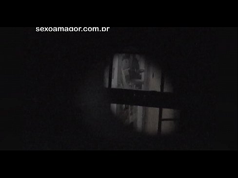 ❤️ Blondie és gravada en secret per un voyeur del barri amagat darrere de maons buits ❤️ Vídeo de sexe a nosaltres ca.xsexshop.ru