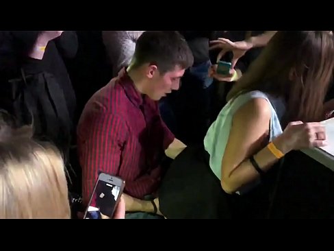 ❤️ Sexe real en una discoteca russa. Noia russa de 18 anys a l'anus i la vagina follada en una discoteca ❤️ Vídeo de sexe a nosaltres ca.xsexshop.ru