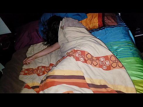 ❤️ El fillastre renya la seva jove madrastra mentre dorm. ❤️ Vídeo de sexe a nosaltres ca.xsexshop.ru